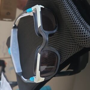 Kids turn swimming googles